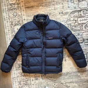 Patagonia puffer kids XL navy blue